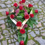 wience pogrzebowe wieniec z róż